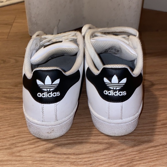 ///Adidas Superstar💫 - Picture 8 of 12